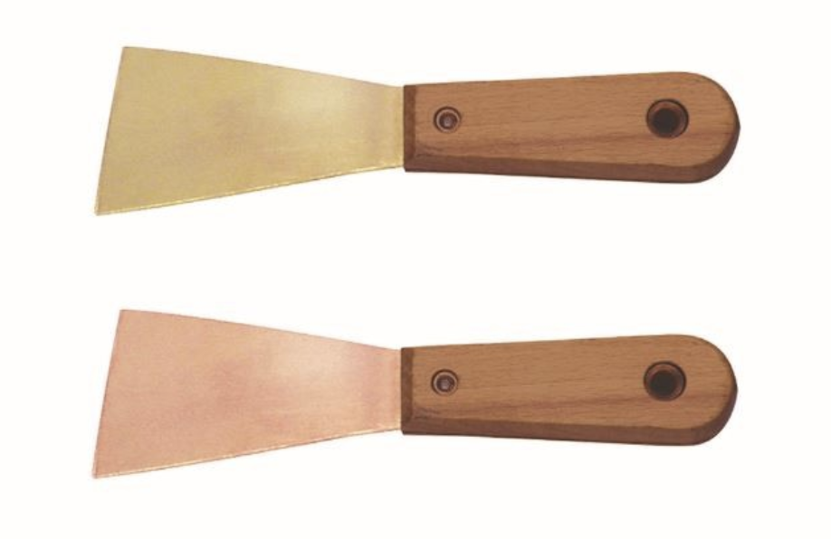 204C Spatula with wooden handle